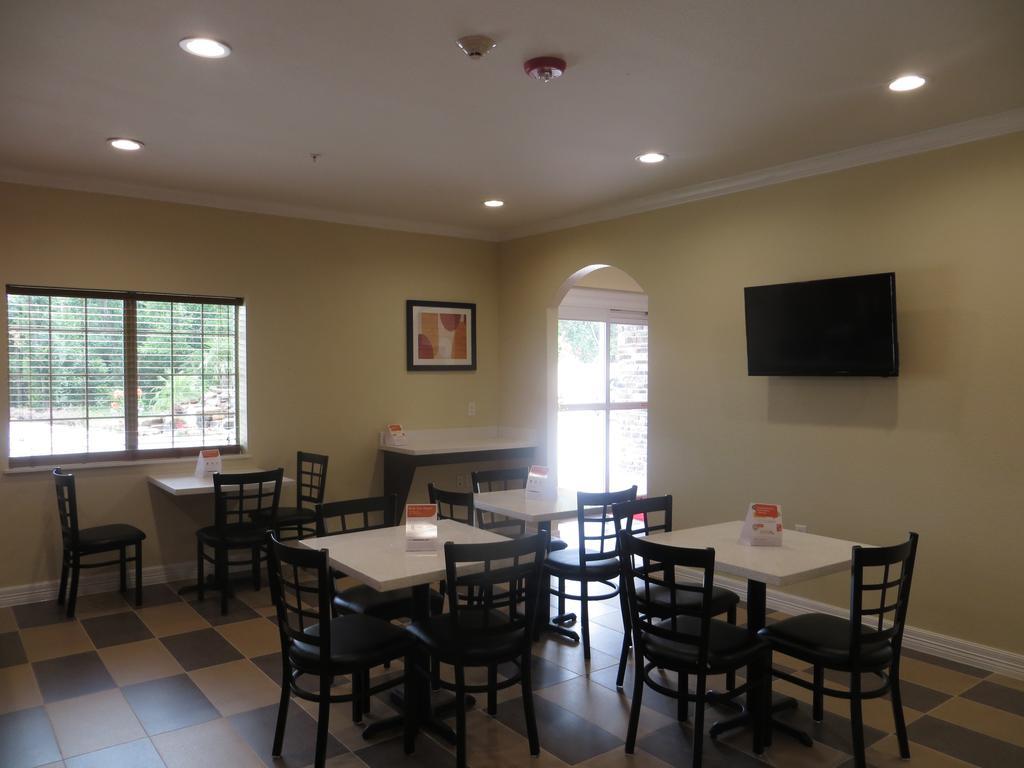 Econo Lodge Inn & Suites Houston Nw-Cy-Fair Jersey Village Экстерьер фото