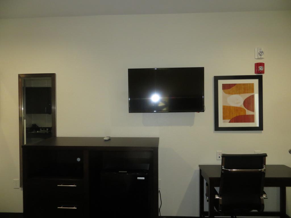 Econo Lodge Inn & Suites Houston Nw-Cy-Fair Jersey Village Экстерьер фото