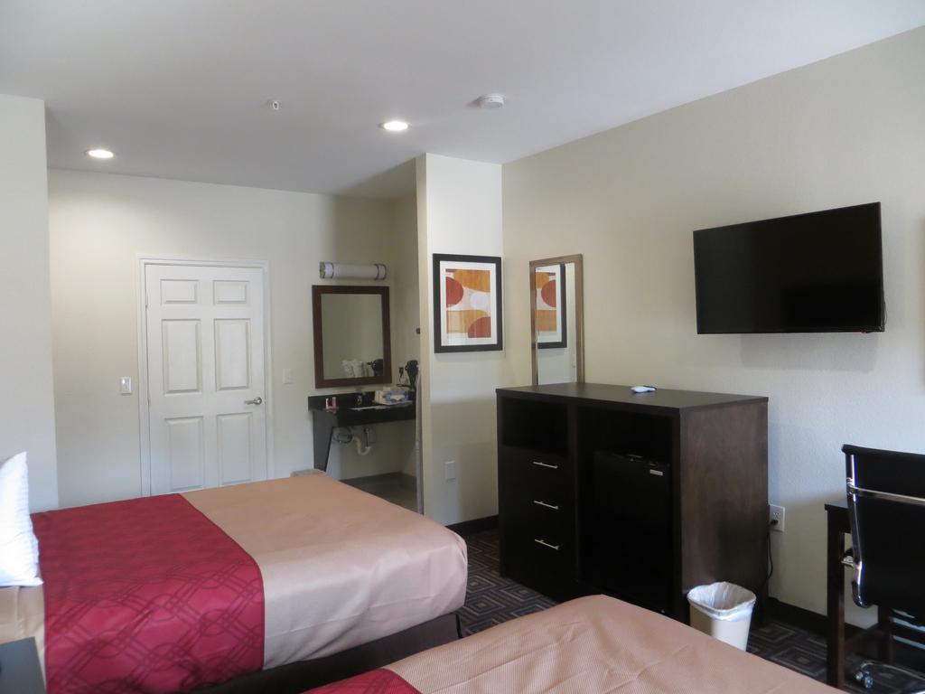 Econo Lodge Inn & Suites Houston Nw-Cy-Fair Jersey Village Экстерьер фото