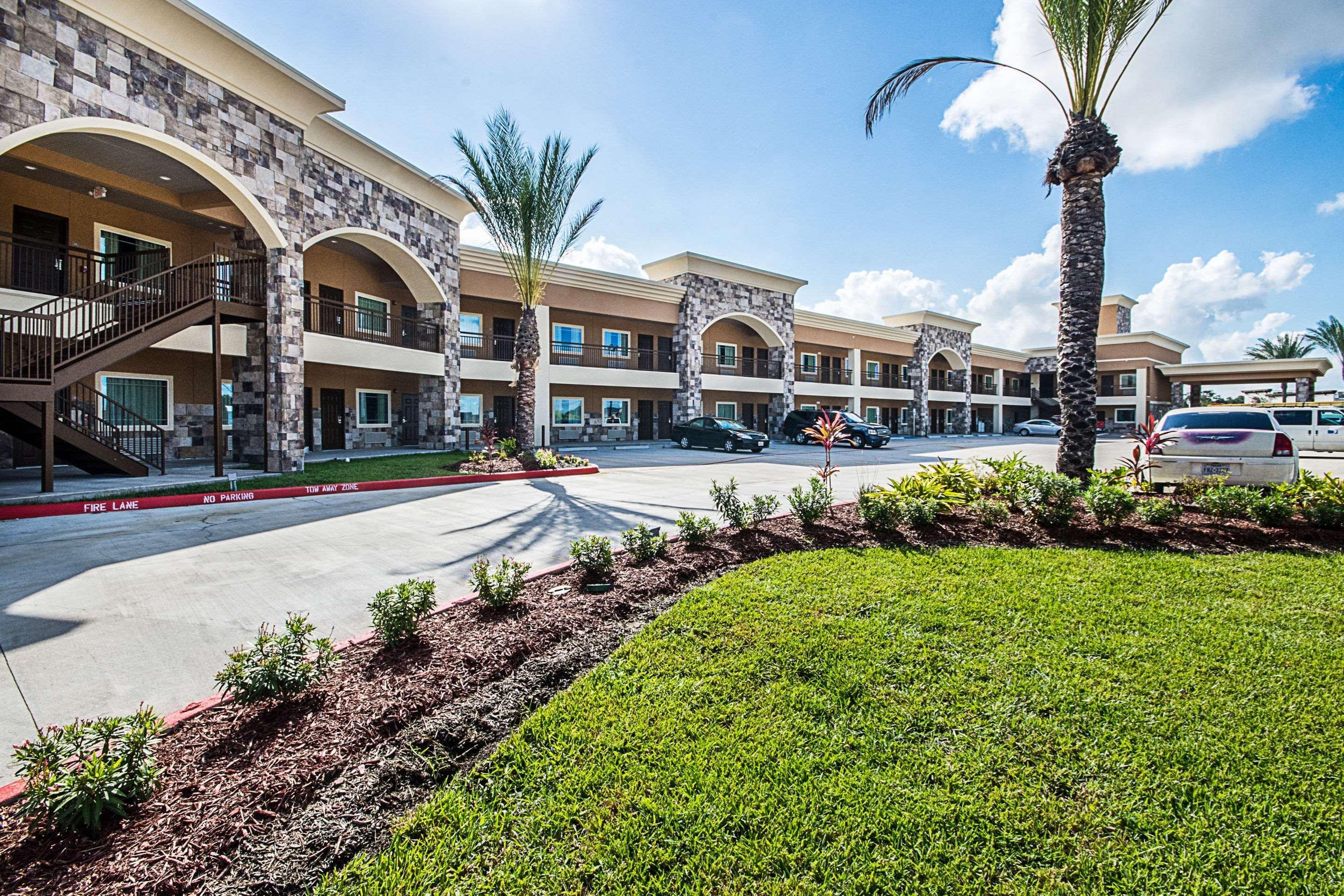 Econo Lodge Inn & Suites Houston Nw-Cy-Fair Jersey Village Экстерьер фото